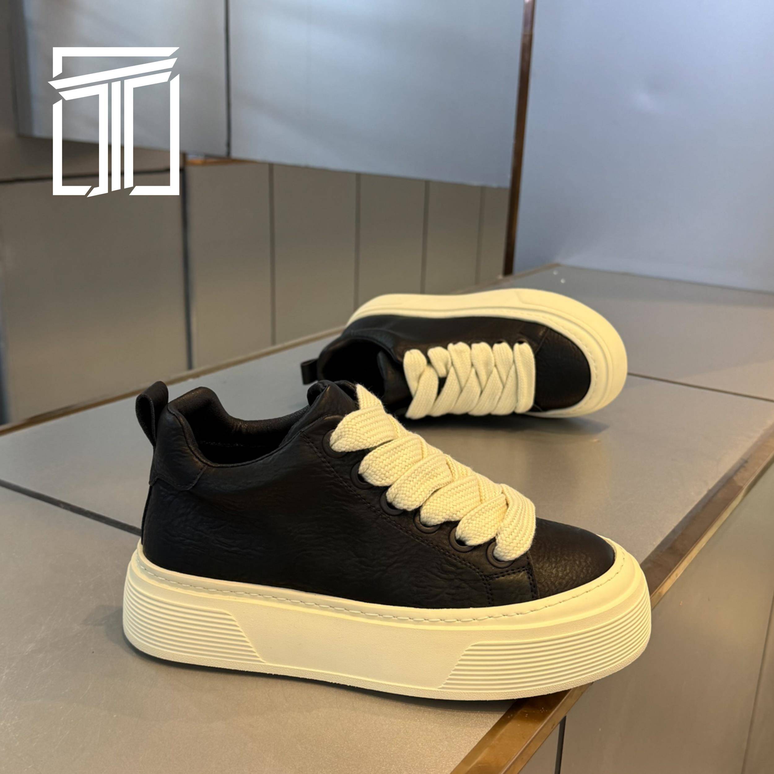 香港ITUN7G冬季新款男鞋加绒保暖简约板鞋皮面厚底增高运动休闲鞋