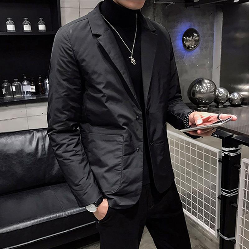 香港羽绒服男士短款2025新款冬季西装领外套潮流轻薄修身大码西服