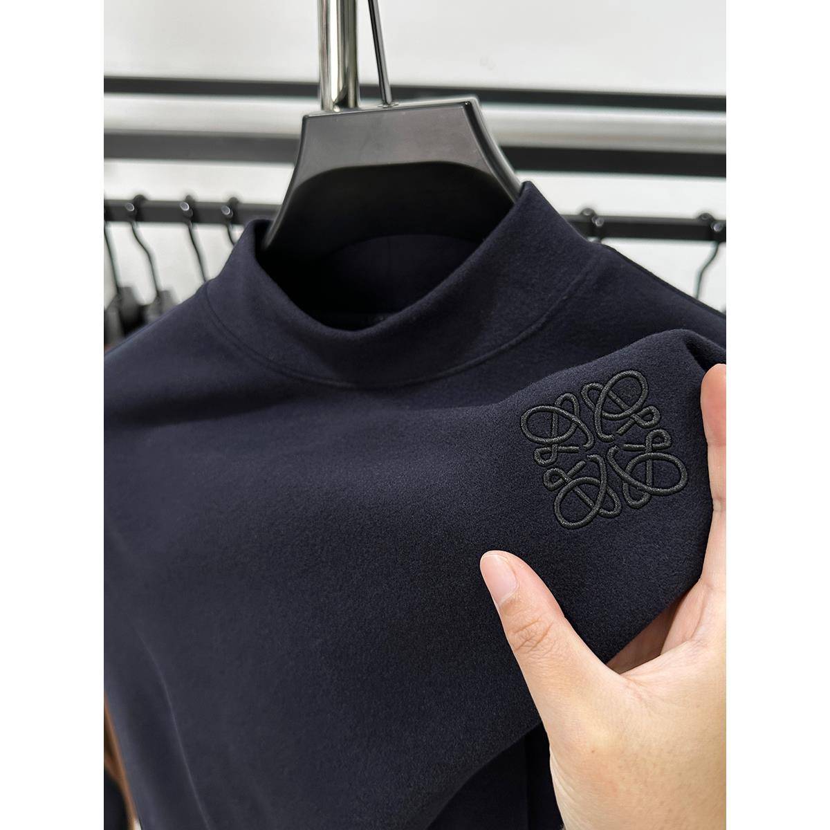 MAROLIO~时尚不缺保暖！高档德绒打底衫男秋冬款加厚刺绣磨毛上衣