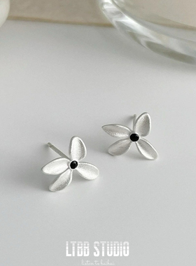 LTBB 通体S925纯银清新滴油山茶花耳钉甜美气质花朵耳饰ins风