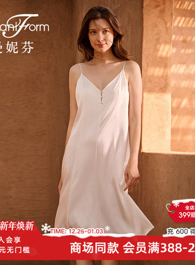 曼妮芬桑蚕丝起居法式V领吊裙性感睡裙细肩带女士家居服20312036