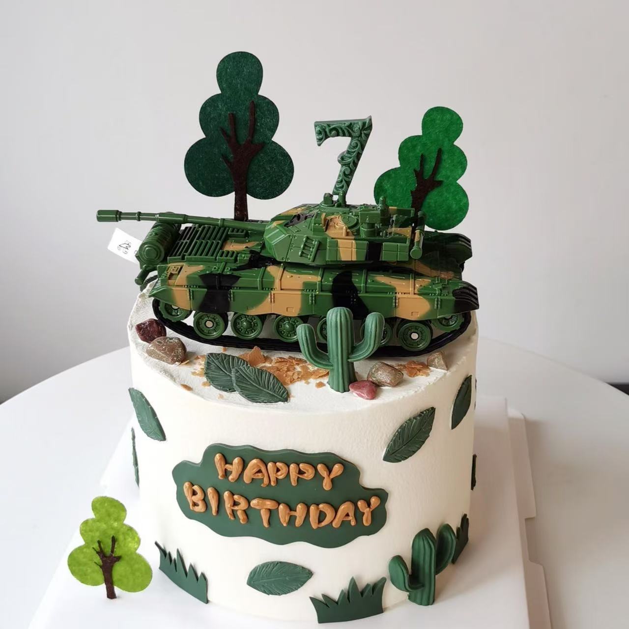 网红特种兵坦克蛋糕装饰迷彩坦克飞机装甲车儿童生日烘焙装扮摆件