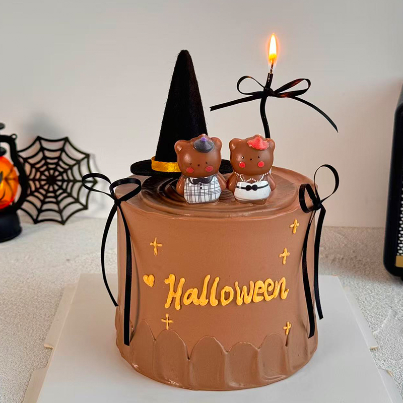 2025万圣节礼服小熊蜡烛蛋糕装饰插件可爱鬼巫师帽蝴蝶结装扮摆件