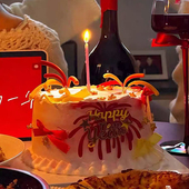 2026新年快乐礼花亚克力蛋糕装 饰多巴胺软胶绽放礼花跨年装 扮插件