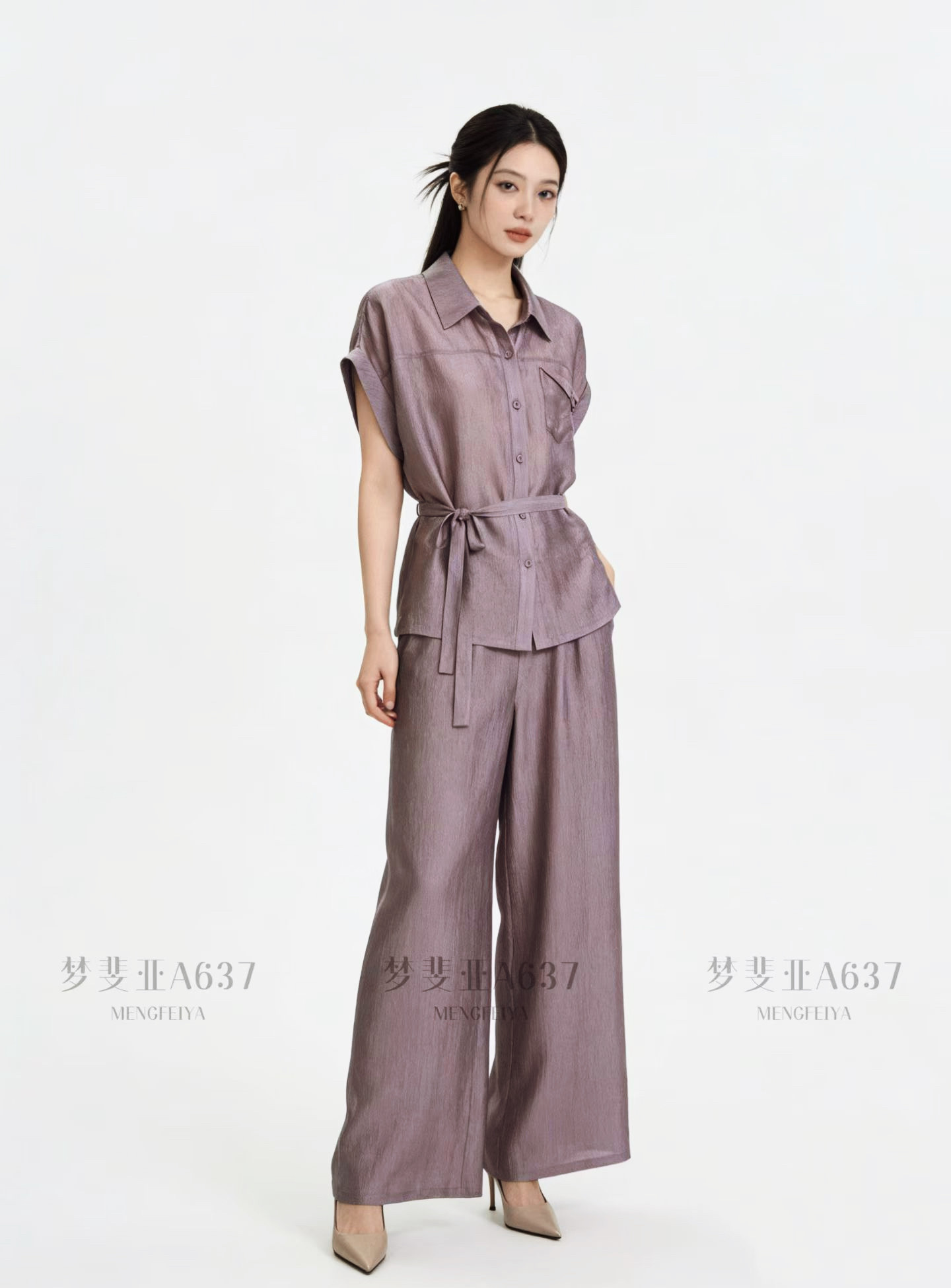 时尚套装女士夏季新款百搭减龄冰丝短袖上衣阔腿裤两件套薄