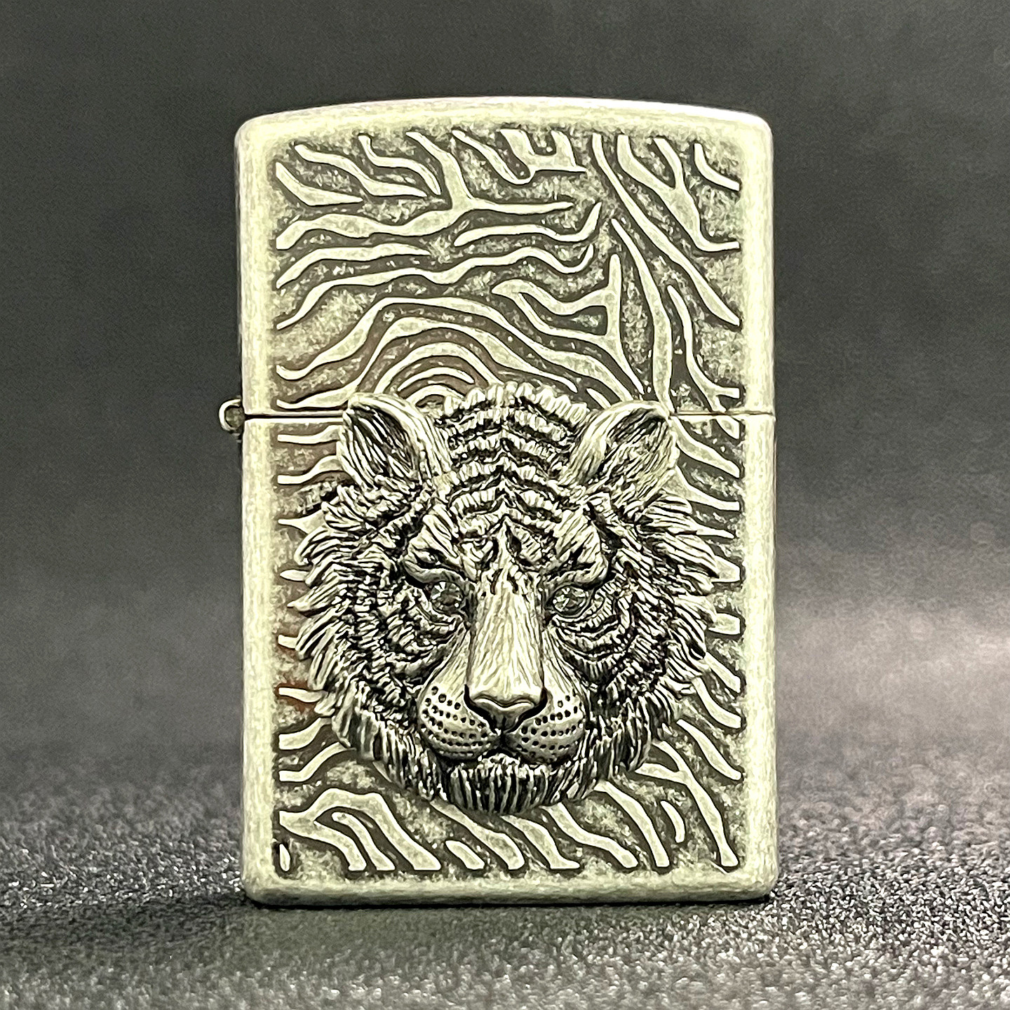 ZIPPO正品之宝打火机 韩版原版常规贴章 古银古铜 虎头虎纹虎眼睛