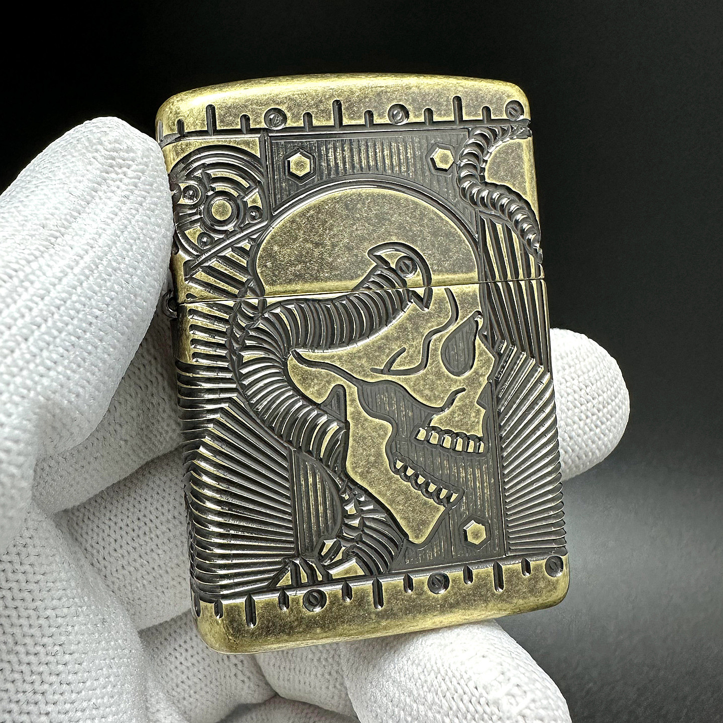 ZIPPO正品之宝打火机 美版原版盔甲 古铜色 朋克机械骷髅头29268