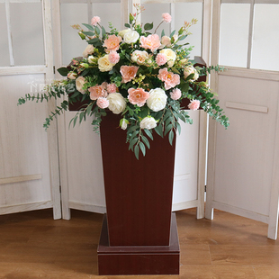 挂式演讲台仿真花主席台发言台假花装饰商务会议桌面摆设成品花艺