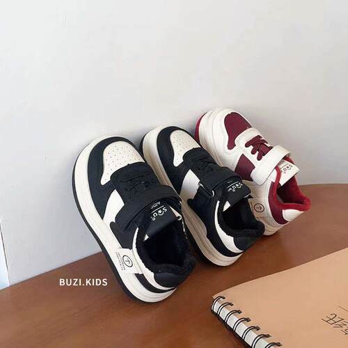 Cute bread shoes, childrens shoes, childrens sneakers, spr