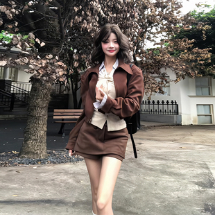 春夏上新！韩系长袖皮衣短款外套棕色系+防走光半身裙裤两件套！