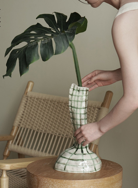 栗石【青楸】彩色手绘陶瓷艺术花瓶现代创意客厅民宿餐桌插花摆件