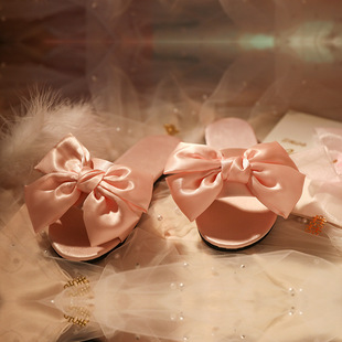 蝴蝶结新款结婚伴娘拖鞋女新婚绸缎红拖鞋婚礼新娘晨袍搭配鞋女