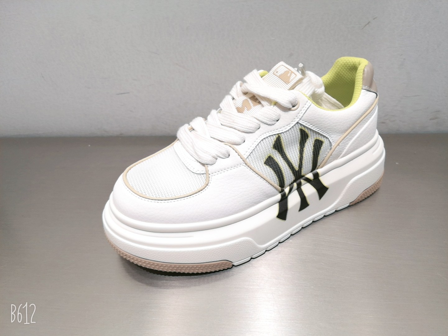 断码亏本夏季真皮女鞋厚底增高小白鞋透气网单鞋百搭运动休闲板鞋