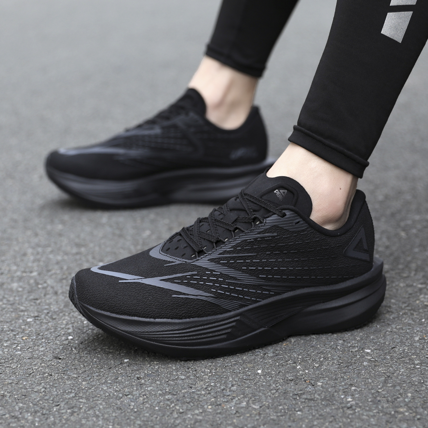 匹克态极UP30 5.0跑步鞋子秋冬季新款织物休闲减震竞速运动鞋男士