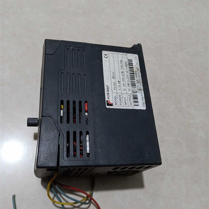 拆机 变频器PI1300R7G1 PI130 0.75KW 220V 实物图