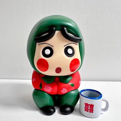 车顶车尾搞怪公仔汽车摆件可爱村花蜡笔小新中控台创意车载装饰品