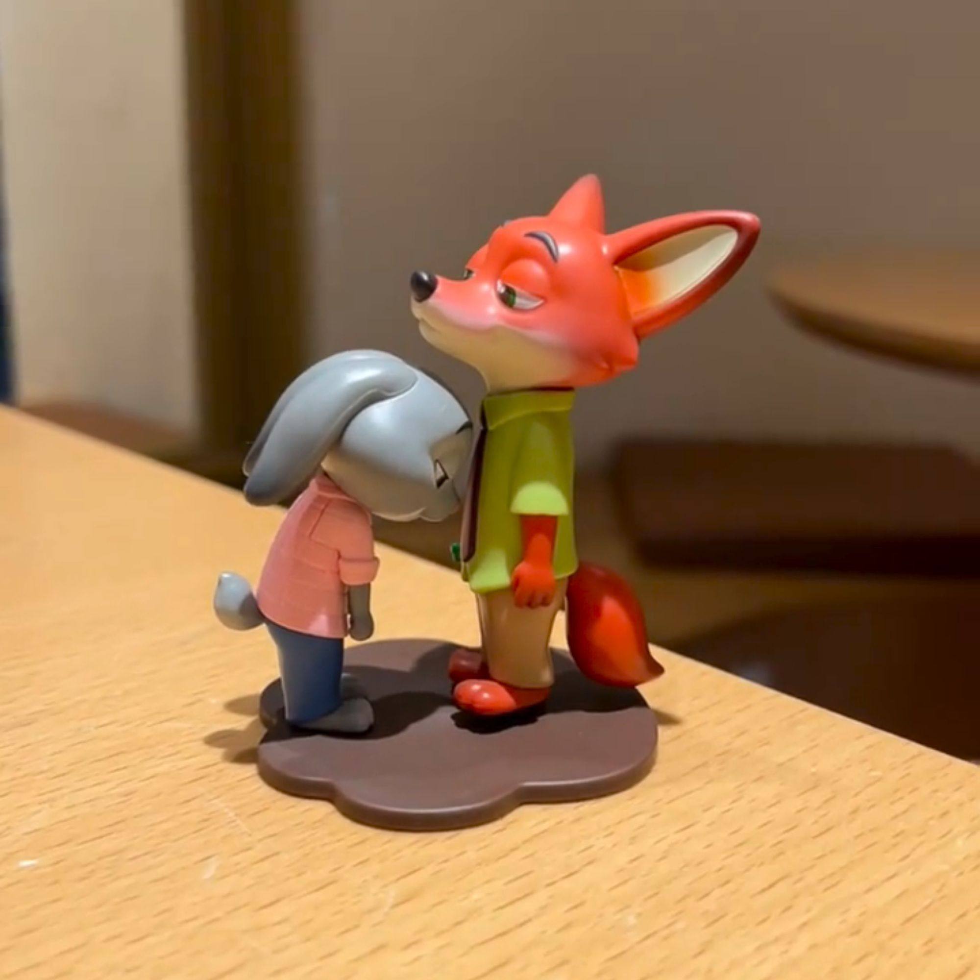 疯狂动物城的拍档系列公仔盲盒甜蜜倚靠潮玩桌面摆件礼物手办景品