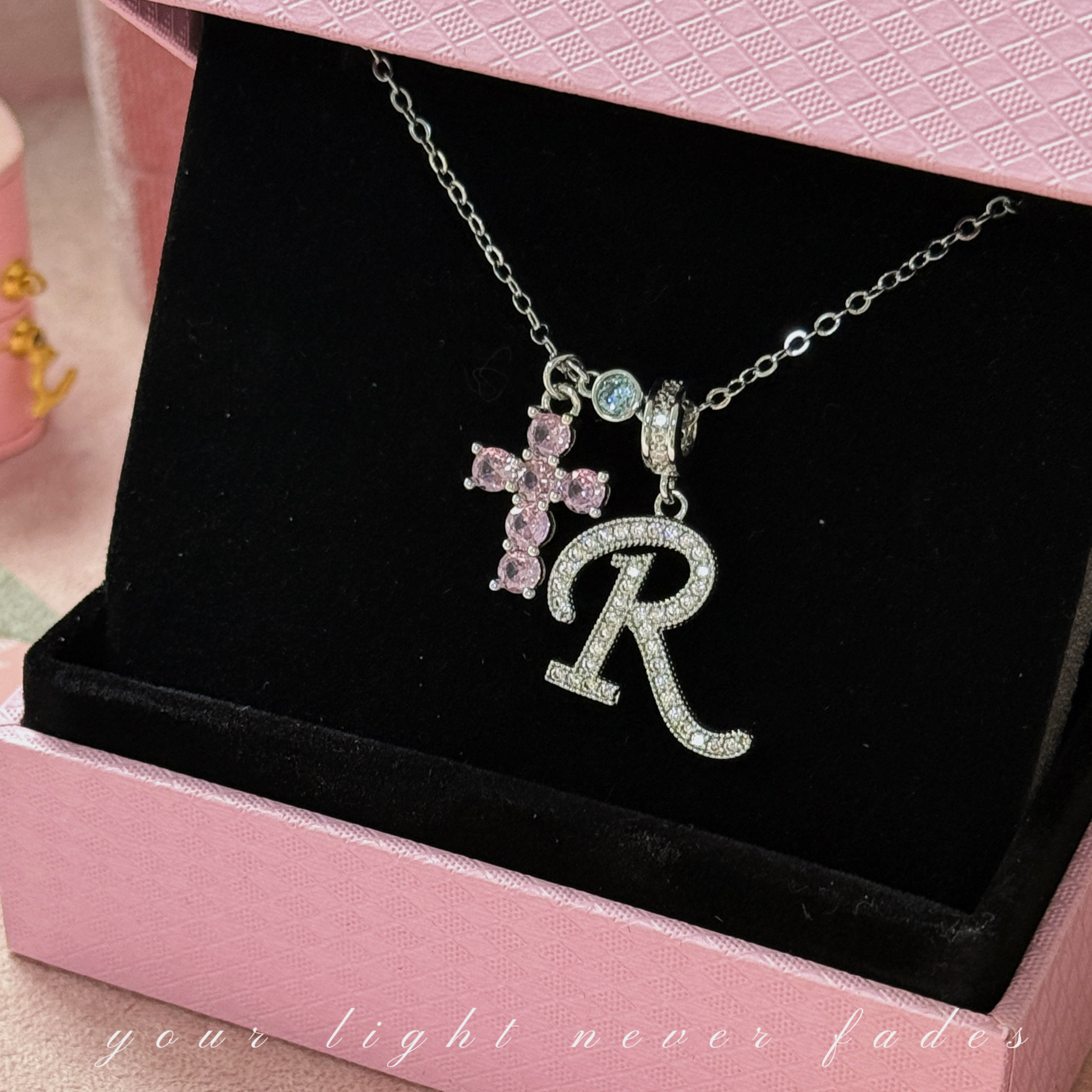 冰粉誓言-十字架蓝钻字母定制项链 闺蜜生日礼物