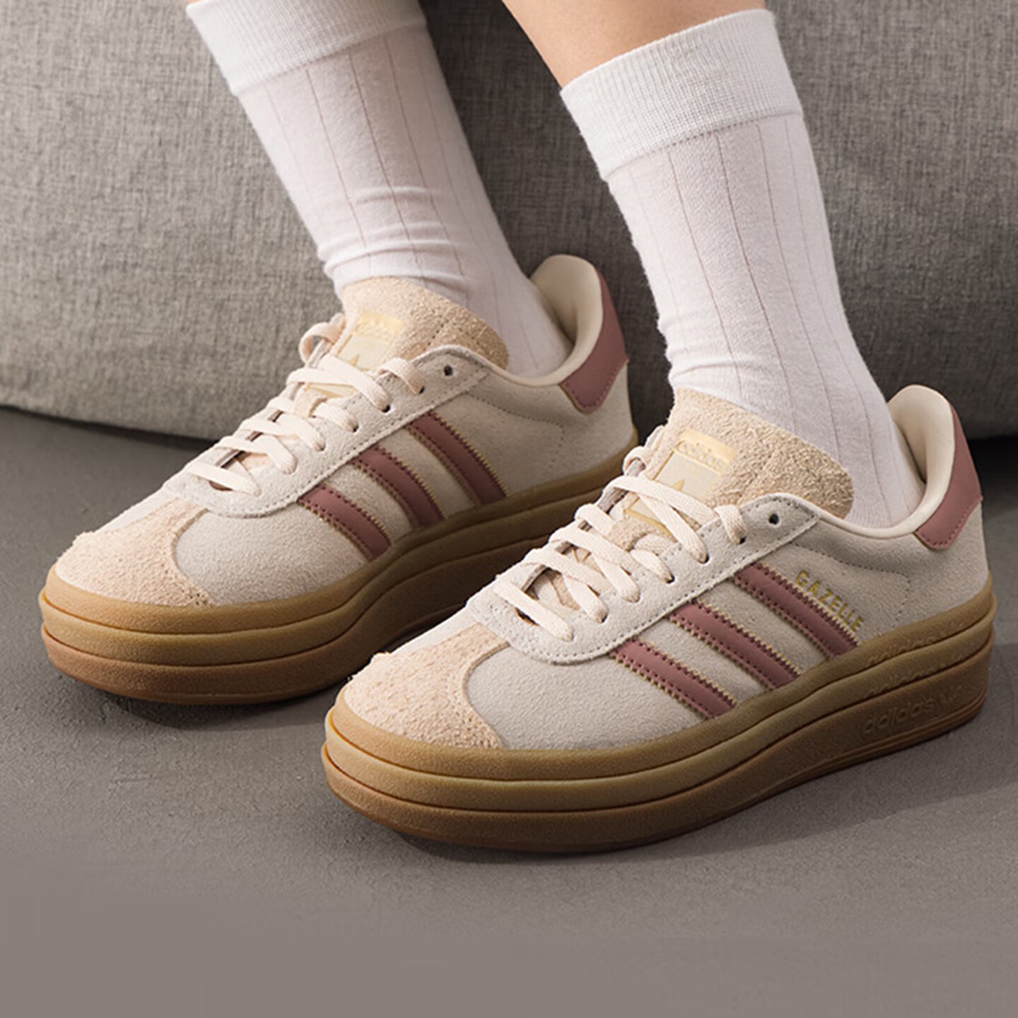 阿迪达斯三叶草女鞋休闲鞋板鞋