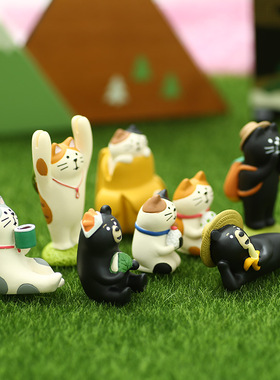 日系旅猫踏青登山举手草坪留言夹