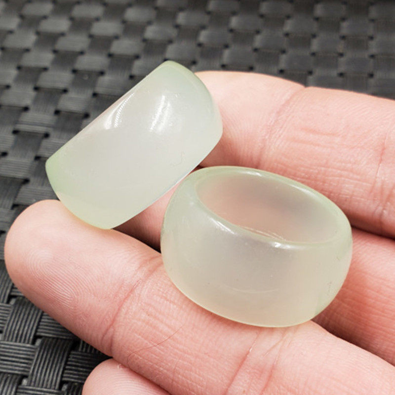 玉石戒指冰种玛瑙玉髓戒指草绿色玛瑙戒指饰品戒指玉戒指玉指环,珠宝/钻石/翡翠,手饰,淘宝优惠券,粉丝福利购,淘宝优惠卷