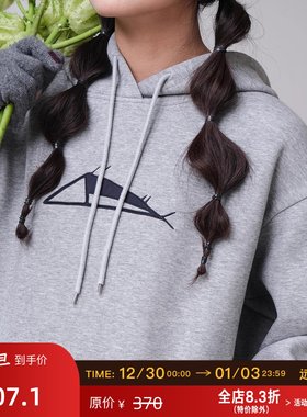 远家 鱼绣卫衣宽松连帽长袖系带百搭休闲口袋套头上衣冬新W-949限