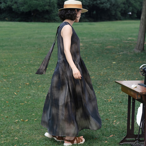 远家晕染飘带背心连衣裙