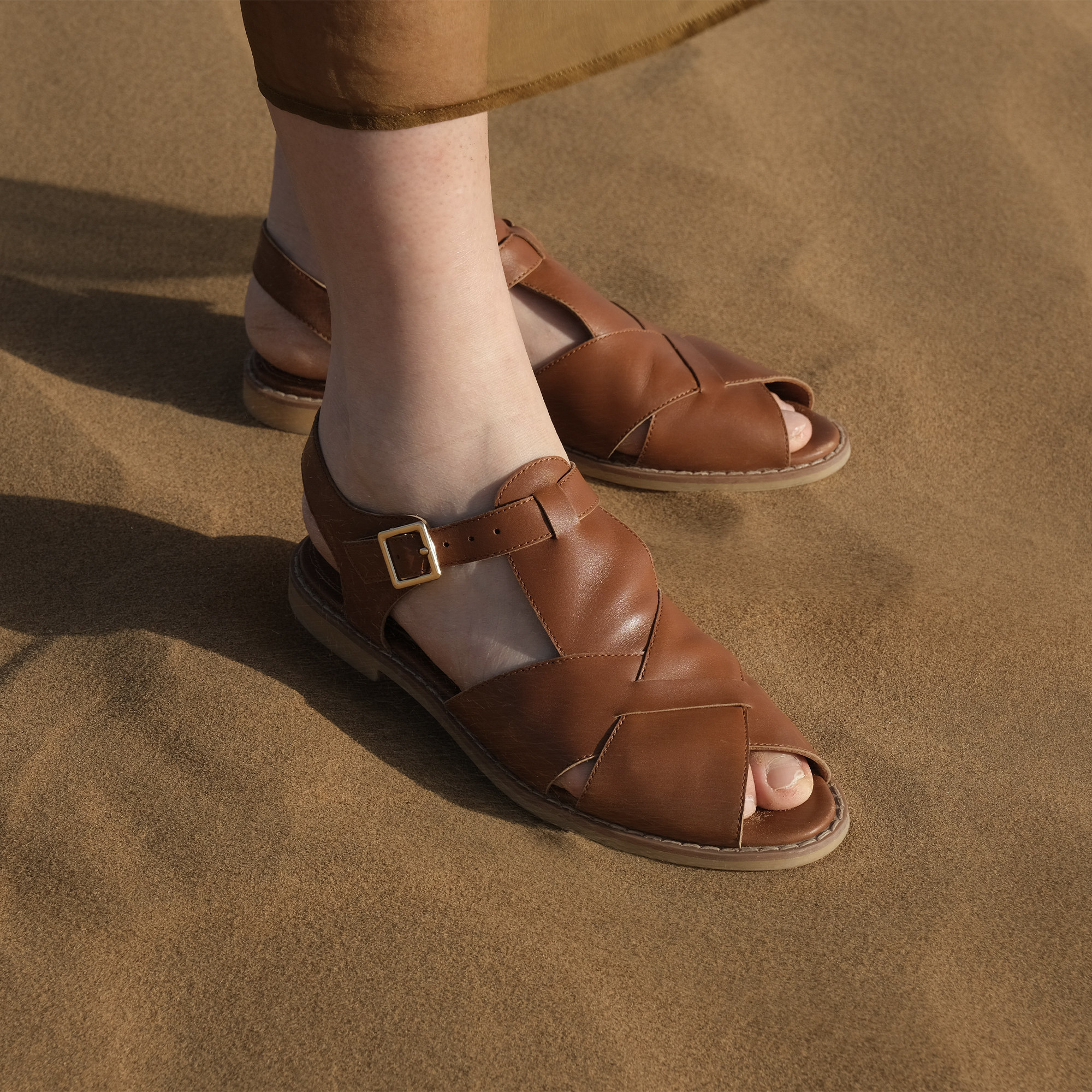 远家打蜡擦色小牛皮罗马凉鞋复古鱼嘴交叉编织镂空凉鞋 Y-133限量,女鞋,罗马凉鞋,淘宝优惠券,粉丝福利购,淘宝优惠卷