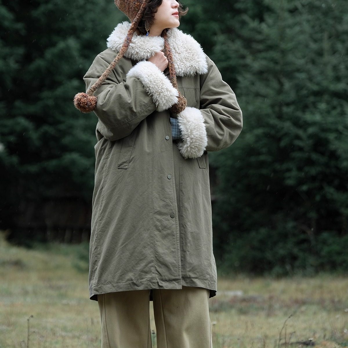 W-823毛领90绒子白鸭绒羽绒服