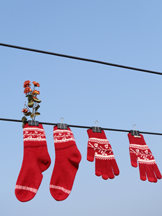 远家新年礼盒圣诞披肩羊毛袜子可触屏手套冬Y 225限