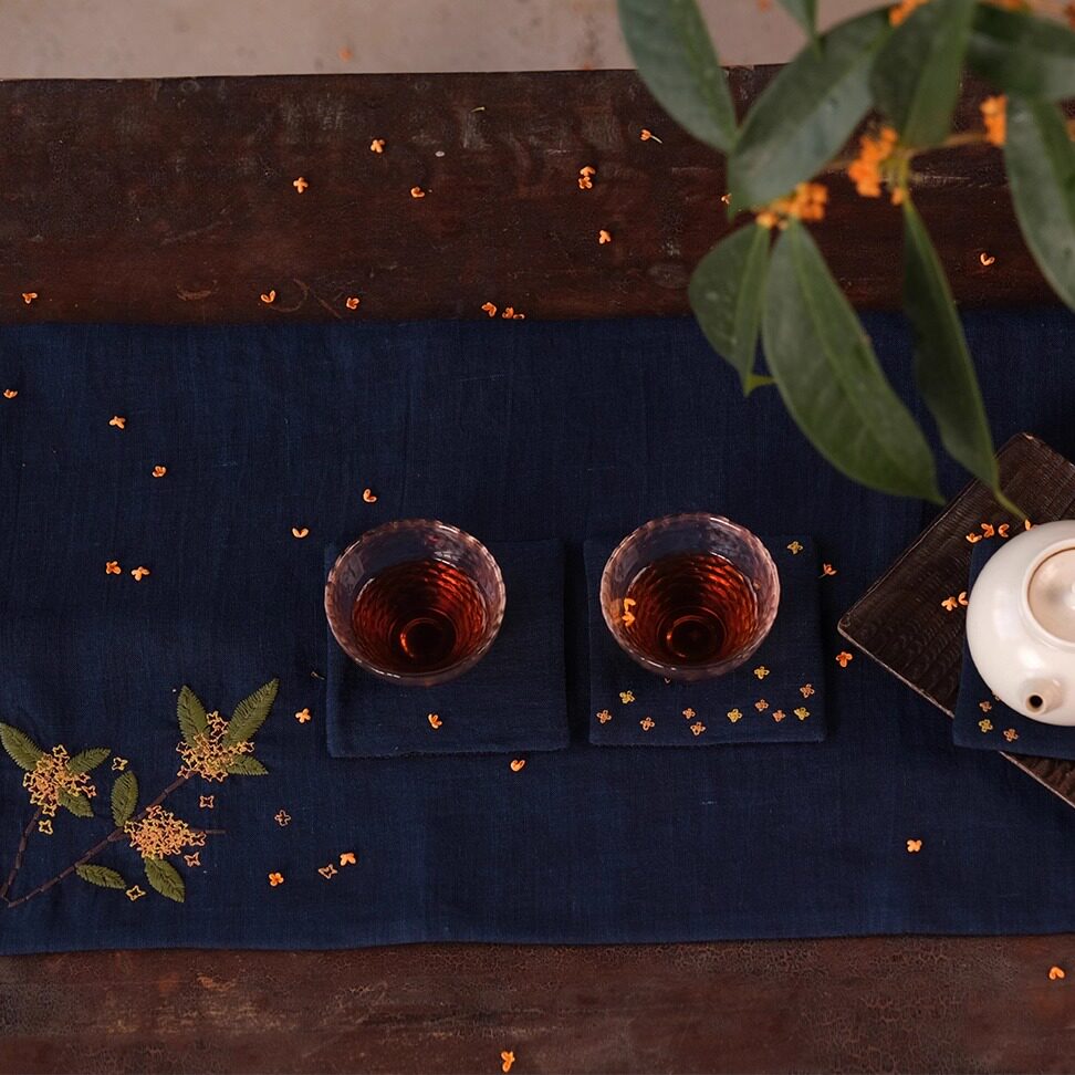 HL5328蓝染桂花绣花茶席杯垫套组