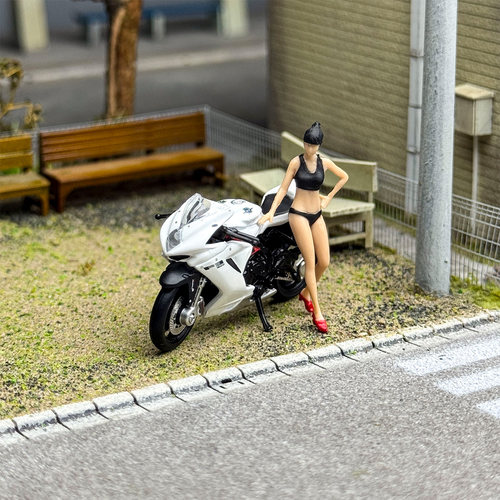 CM MODEL 1:64 MV 奥古斯特 Agusta F3 Rosso 白色合金汽车模型