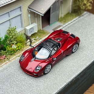 LCD 1:64 帕加尼 乌托邦 敞篷 Pagani Utopia Roadster 合金模型
