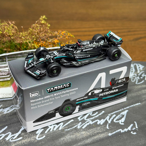 TW 1:64 奔驰AMG F1 W14 E西班牙测试版合金汽车模型