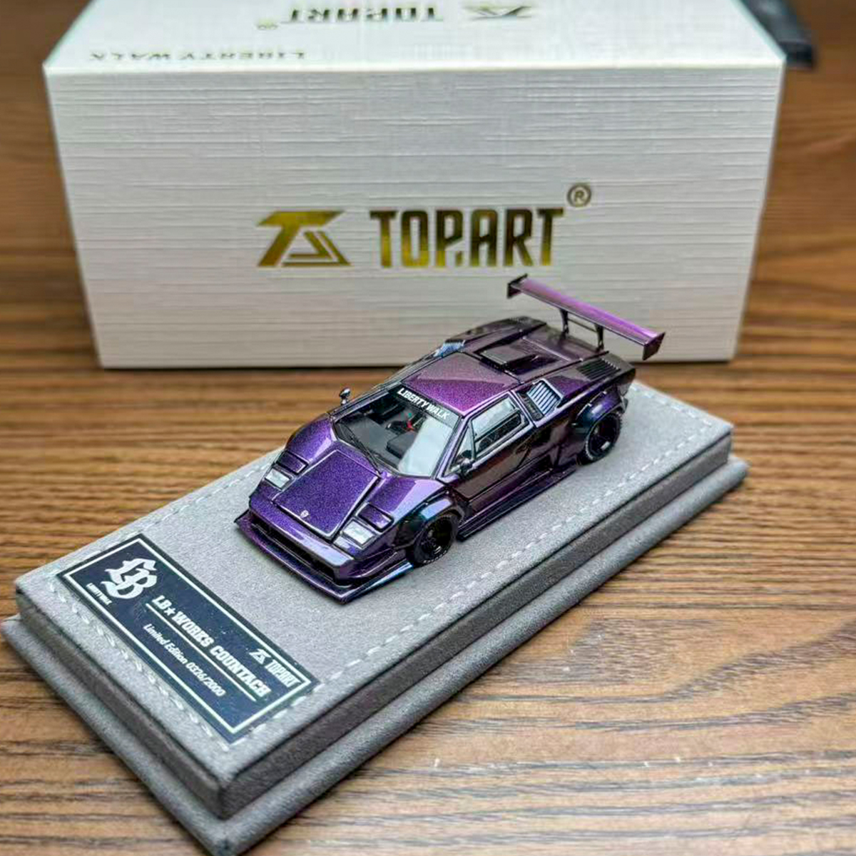 Topart 1:64 LBWK 兰博基尼 Countach 康塔什 变色紫合金汽车模型