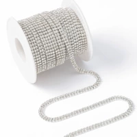 Двойной ряд, белые бриллианты на серебряном фоне, 4 мм, около 340 штук, 1 ярд.