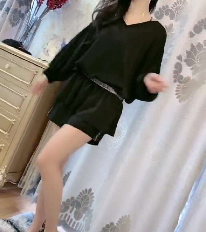 夏季新款时尚潮流两件套y15在类目 女装/女士精品, 裤子, 休闲裤中 - 来自Buy2taobao.com提供专业的淘宝代购服务