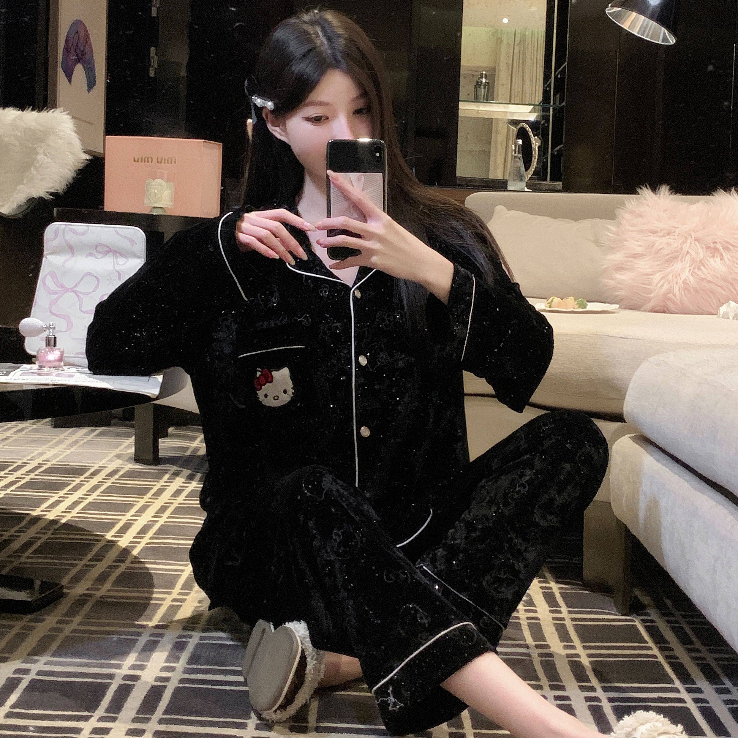 网红金丝绒睡衣女春秋季新款黑色星空卡通高级感轻奢金钻绒家居服,女士内衣/男士内衣/家居服,睡衣/家居服套装,淘宝优惠券,粉丝福利购,淘宝优惠卷