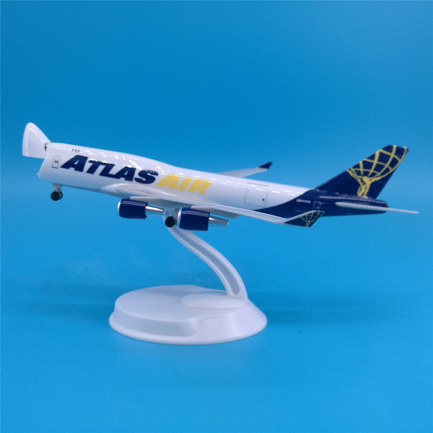 20cm阿特拉斯B747F货机飞机模型摆件机头可打开机翼起落架可拆卸