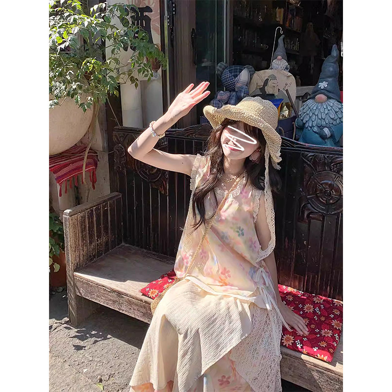 夏日绝美小裙子多巴胺穿搭一套温柔度假风法式清纯甜美连衣裙套装