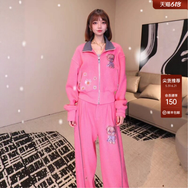 TCH【100%绵羊毛】时尚烫钻小熊粉色外套休闲裤套装女T75D07E1111