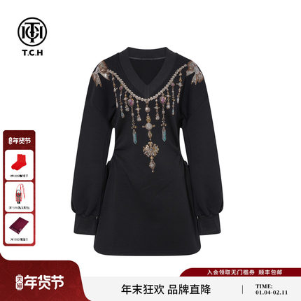 TCH25冬季新款时尚烫钻加绒V领气质显瘦长袖连衣裙女T75D30E1023