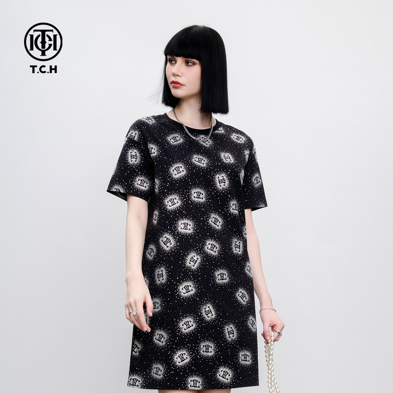 TCH烫钻满印时尚直筒T恤裙满天星暗夜黑显瘦连衣裙女2025夏季新款