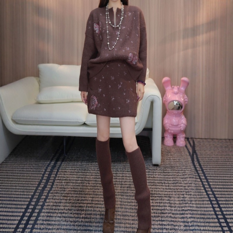 TCH私服25秋冬新款慵懒风烫钻时尚针织毛衣短裙套装女T75D07E1043