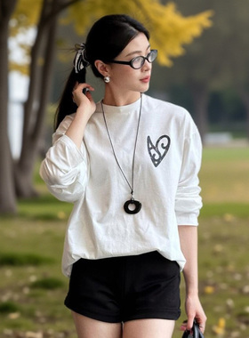 植绒爱心印花宽松休闲长袖白色纯棉T恤衫女经典百搭春秋季上衣