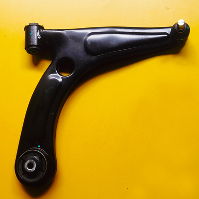 适配560宝骏730下支臂530下摆臂RC6/RC5WRS5/VALLi下悬挂威旺M50F