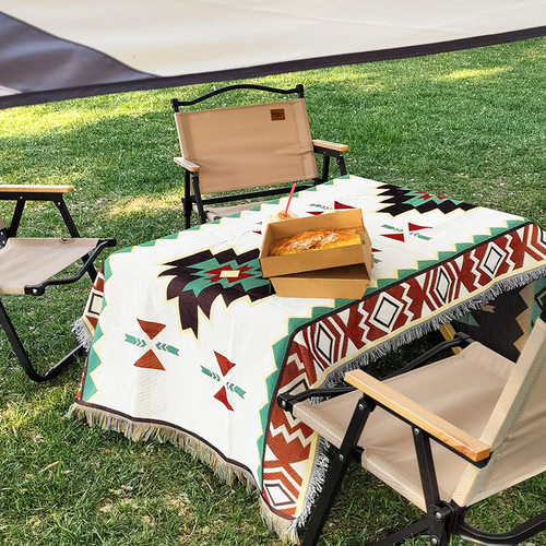 北欧露营基地户外桌布装饰气氛出口跨境外贸毯子野餐营地蛋卷桌布