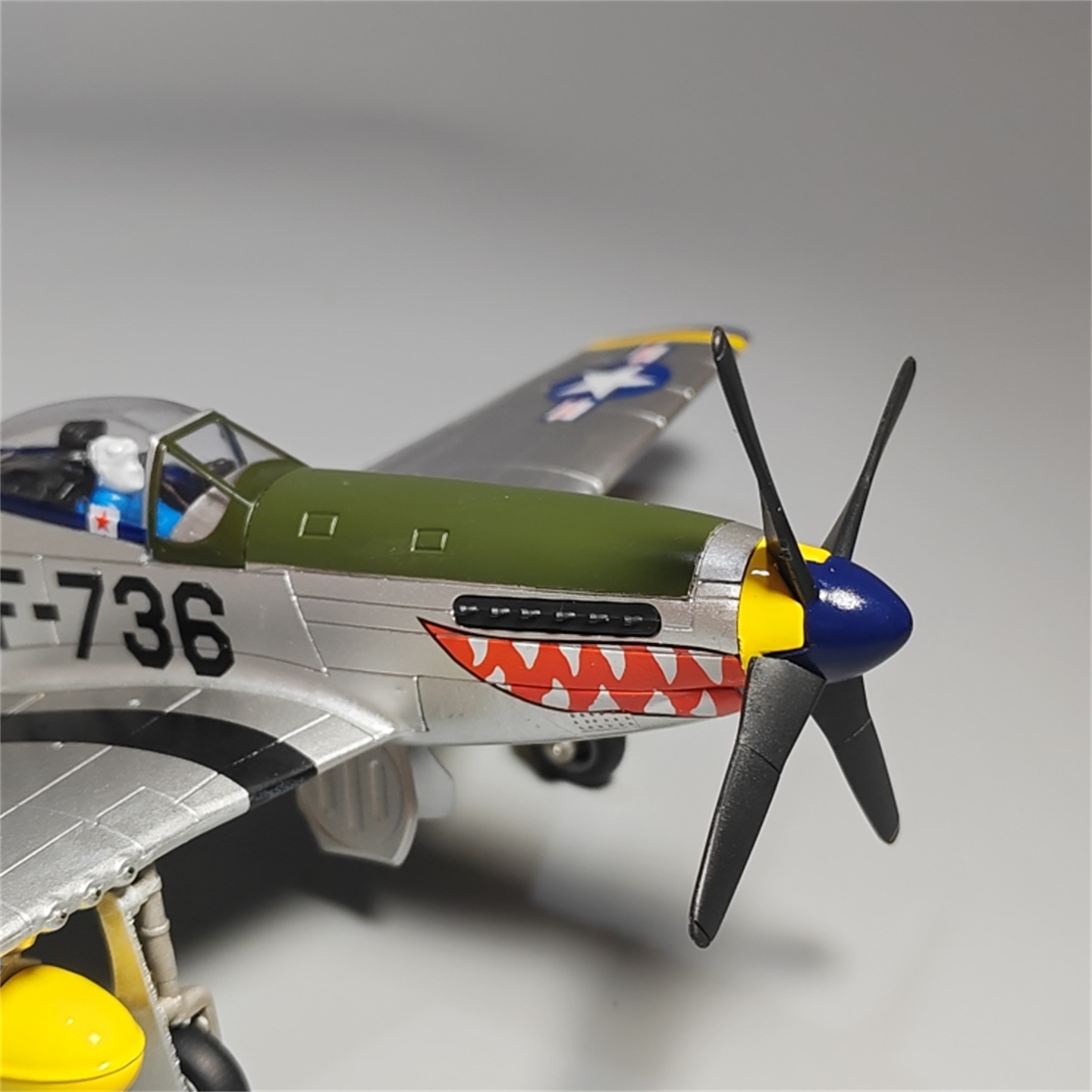 金属P-51野马战斗机模型