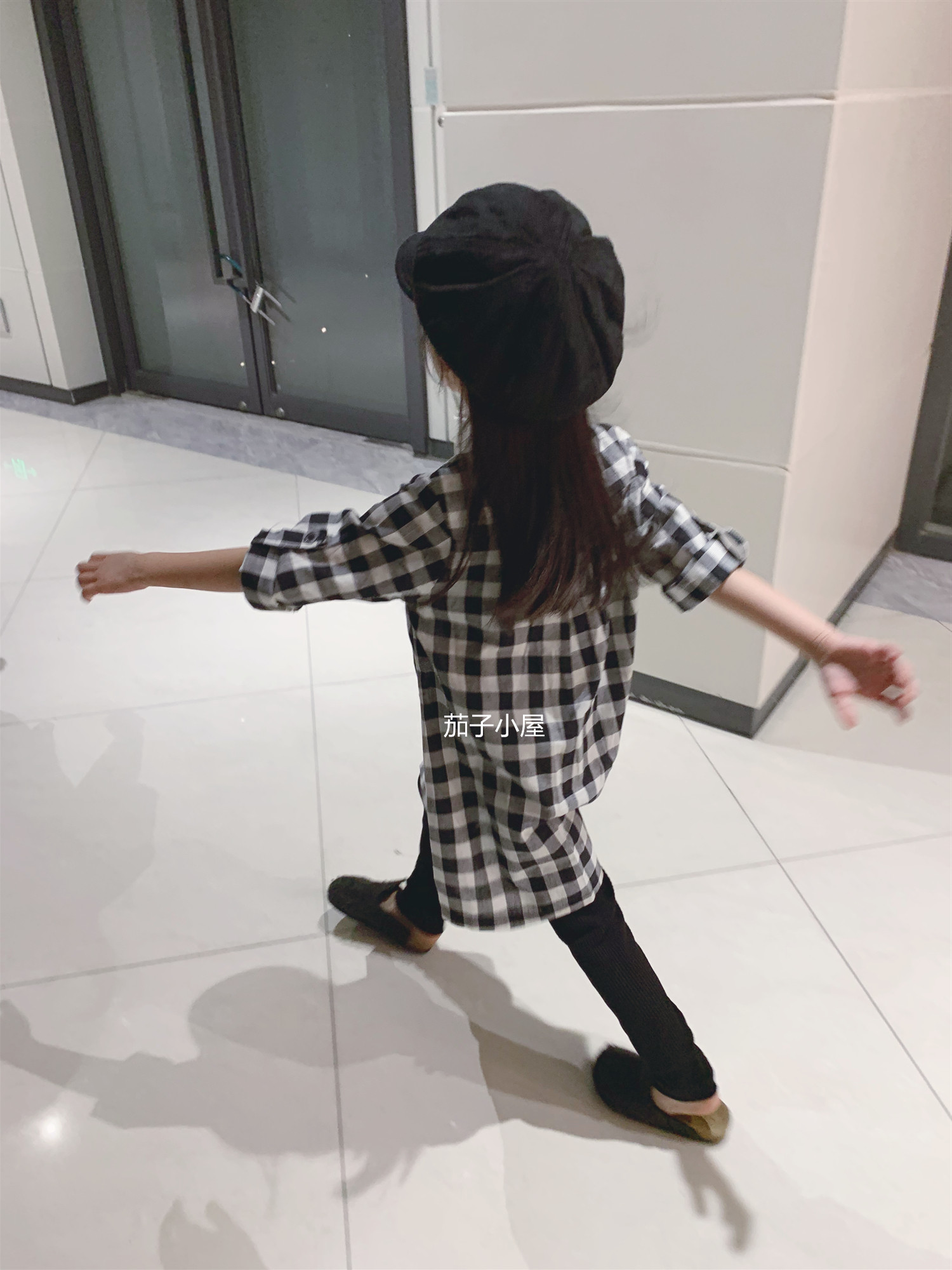 炒鸡炒鸡好看 日范 女童A版中长款黑白灰格子V领衬衣裙