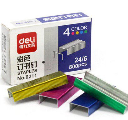 得力0211彩色订书针订书机钉子12号订书钉24/6统一钉学生办公10盒